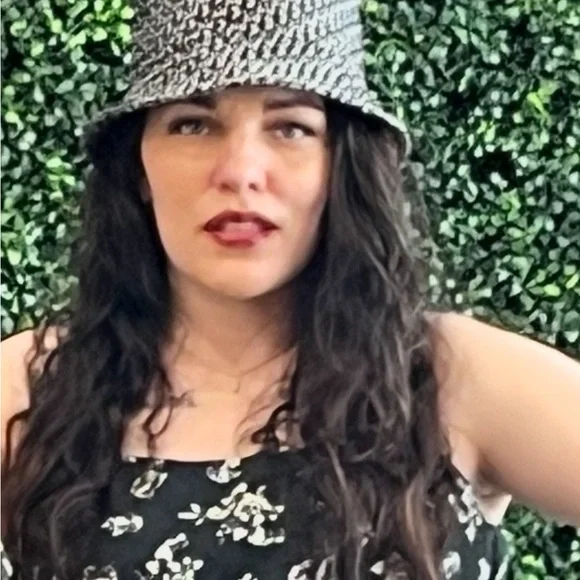 Dior Monogram Black and Cream Bucket Hat - Picture 4 of 5